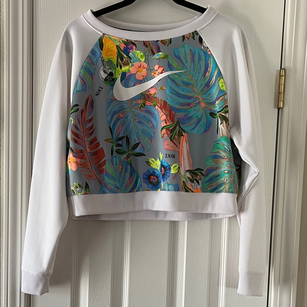 Nike Women's Tropical Print Sweatshirt - White and Multicolor